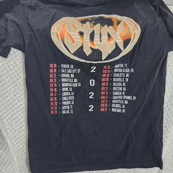 Styx concert 2022 Men's T-shirt Rock out in style with our Suna Men's Styx 2022 - Picture 2 of 3